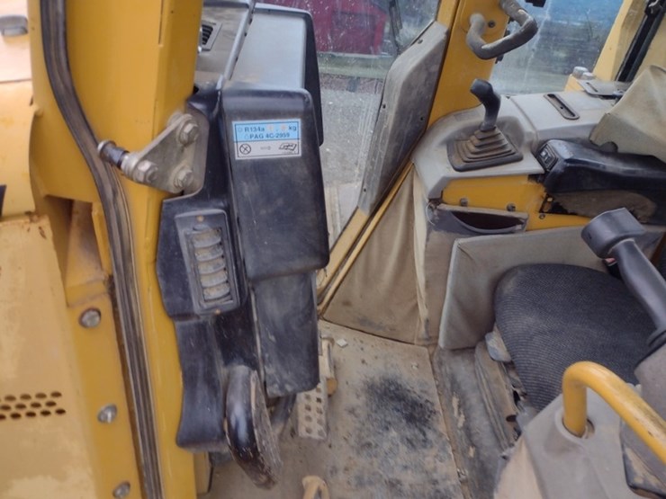 caterpillar-d6n-lgp-image-12