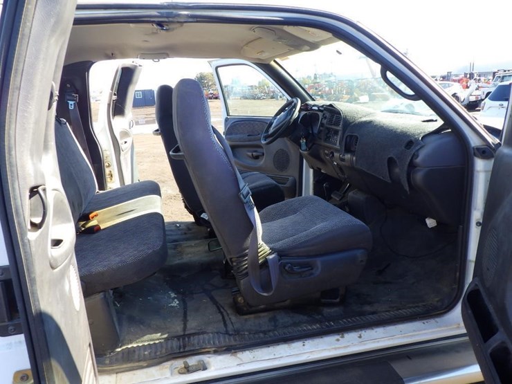 2001-dodge-ram-2500-image-6