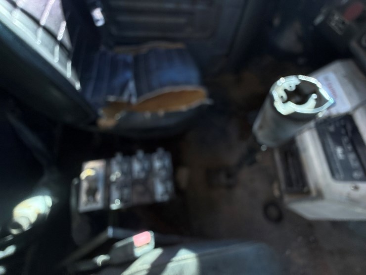 mack-r686st-image-93