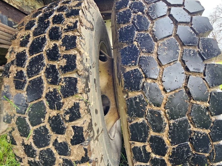 freightliner-fl60-image-61