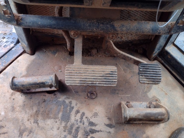 caterpillar-d6n-xl-image-6