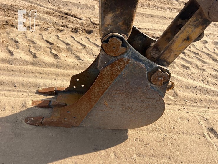 caterpillar-305e2-cr-image-10