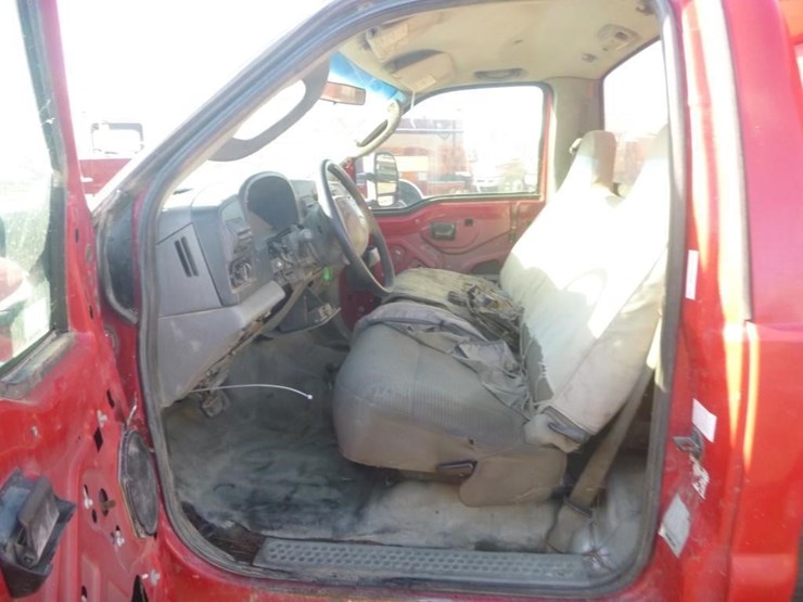 2005-ford-f550-image-8