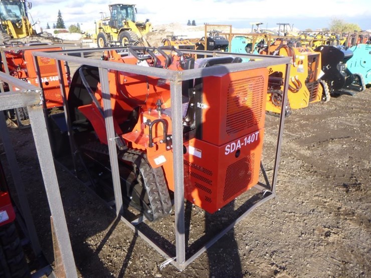 2025-agt-sda-140t-skid-steer-track-loader-image-4