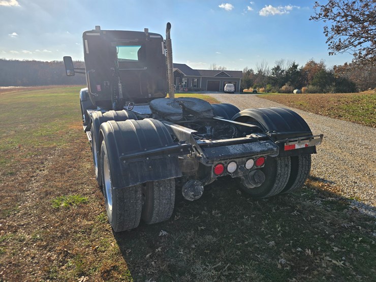 kenworth-t880-image-23