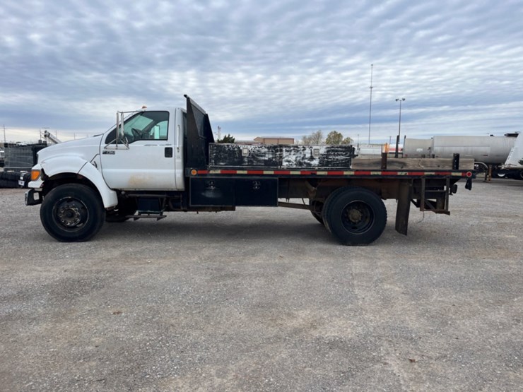 2001-ford-f750-image-8