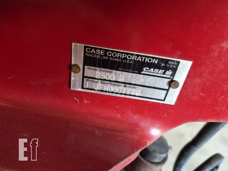 case-ih-2500-image-3