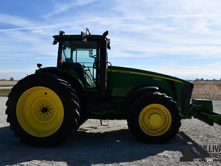 john-deere-8330-image-4