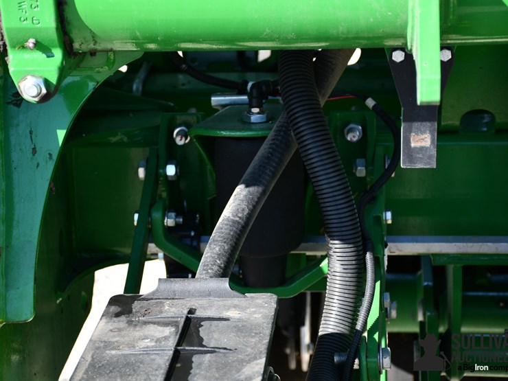 2023-john-deere-1795-image-15