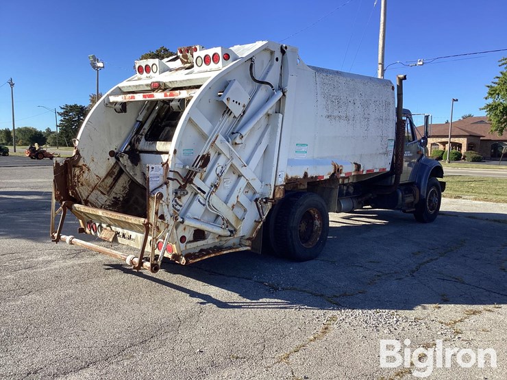 international-4900-image-5