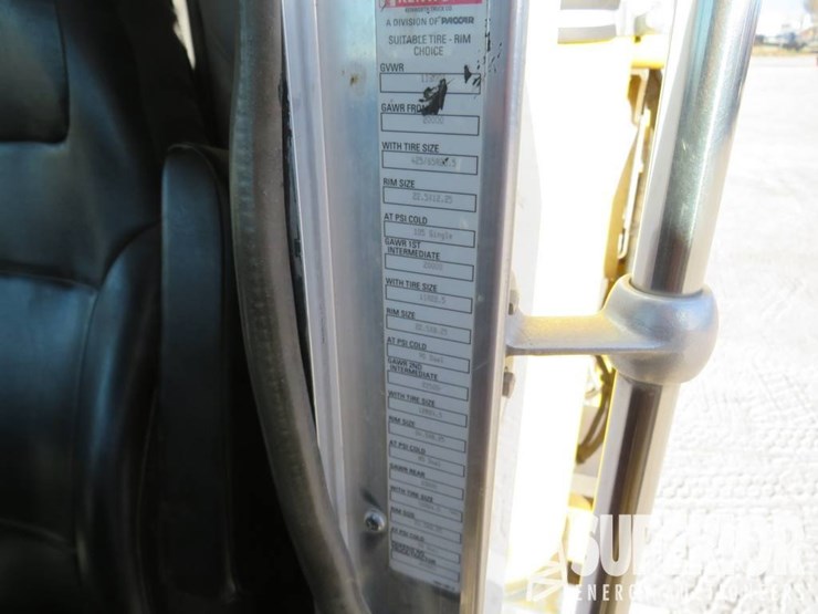 2018-kenworth-t800-image-25