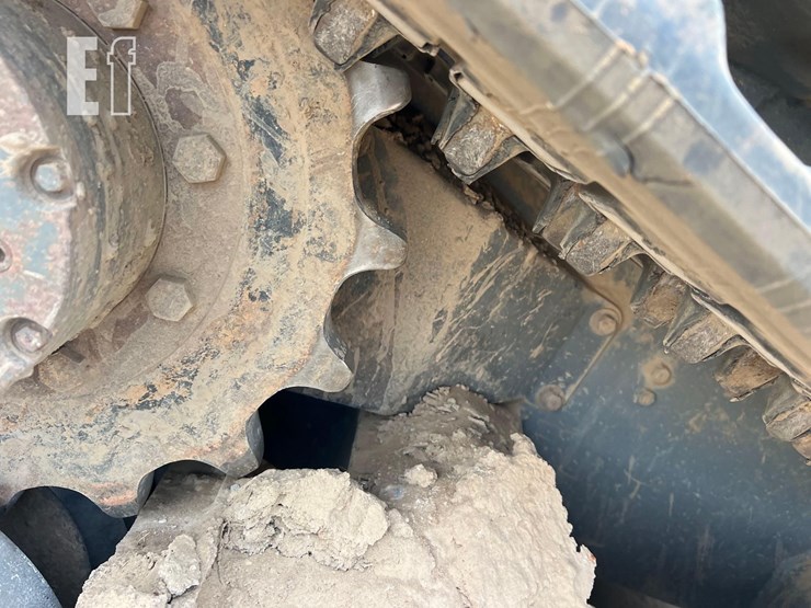 2019-takeuchi-tl8-image-13