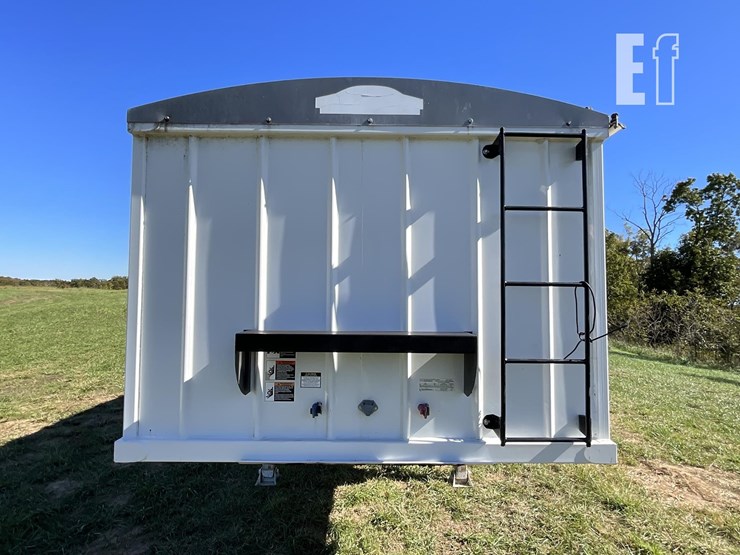 2015-const-trlr-spec-38-ft-image-10