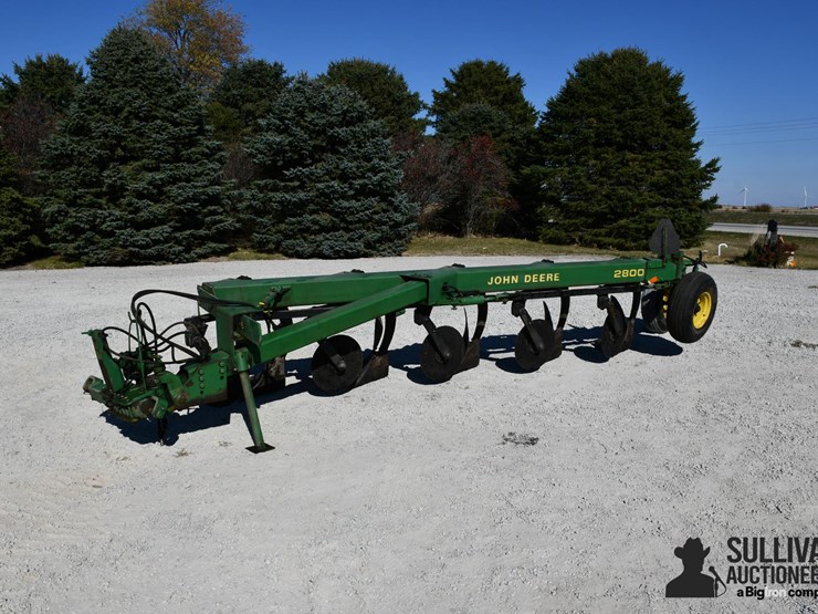 john-deere-2800-image-1