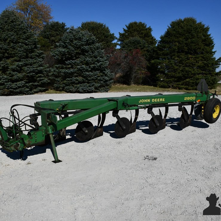 JOHN DEERE 2800