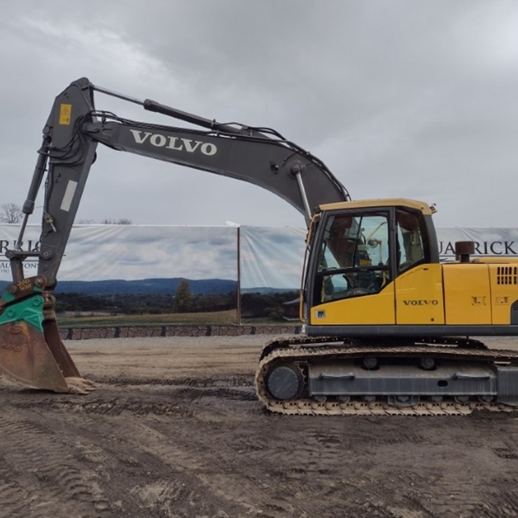 VOLVO EC160C