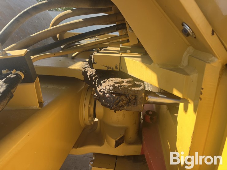 caterpillar-cs56-image-14