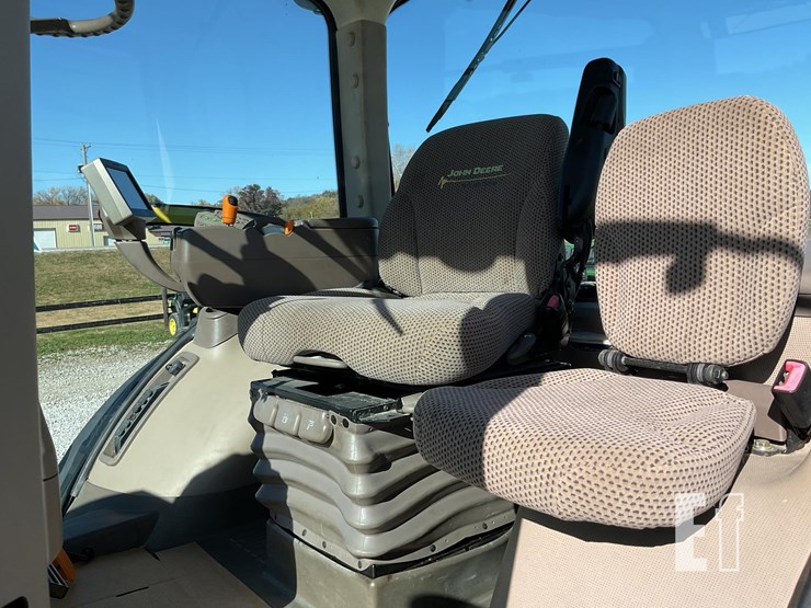 john-deere-8335r-image-45