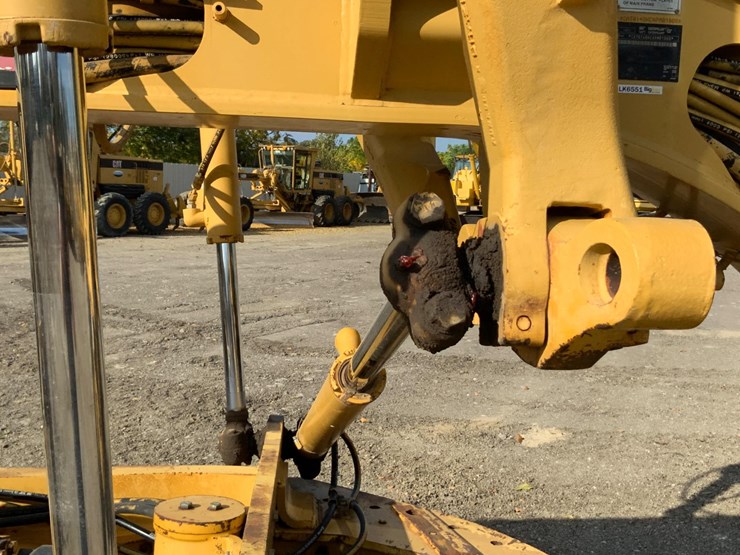 caterpillar-140h-vhp-image-17