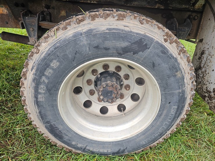 freightliner-fl60-image-60