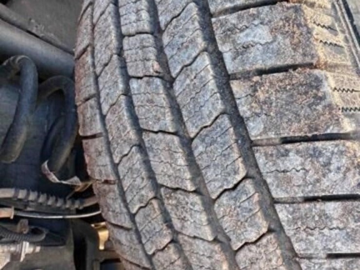 2024-ford-f350dually-1-ton-image-13