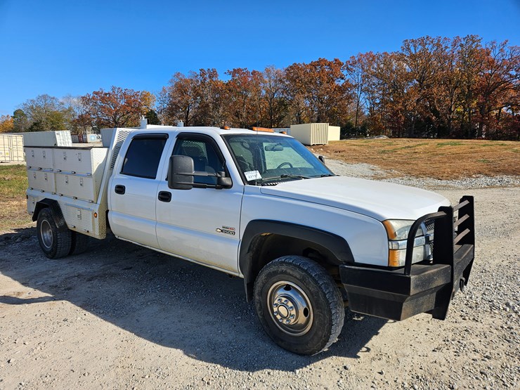 chevrolet-silverado-3500-image-23