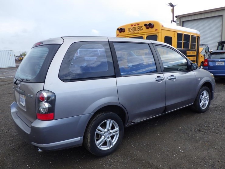 2005-mazda-mpv-image-3