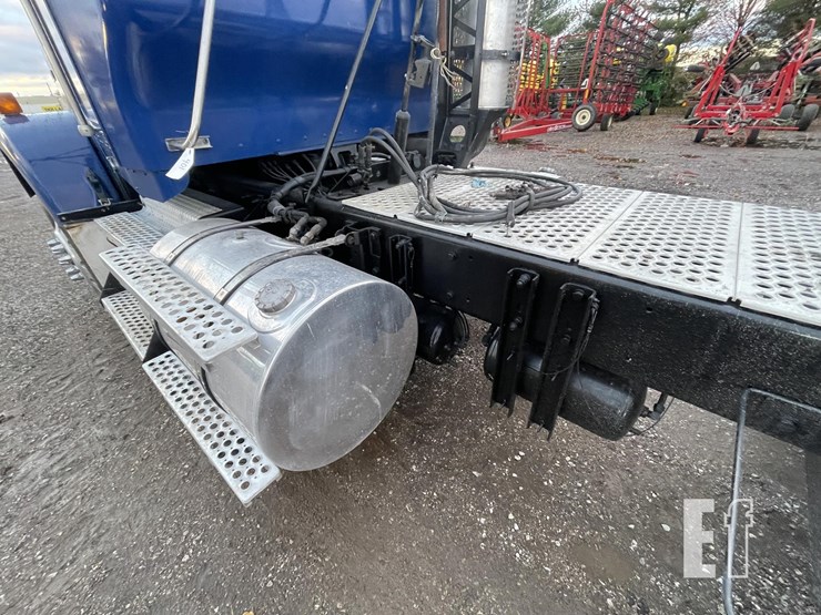 2004-kenworth-t800-image-7