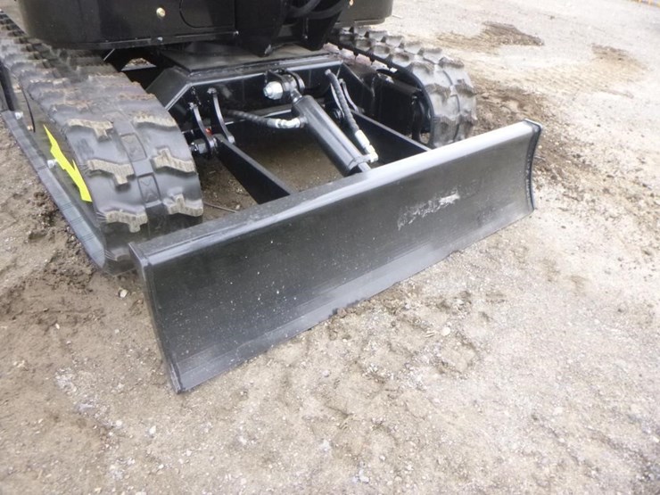 2025-vicsec-vc15-y-hydraulic-excavator-image-16