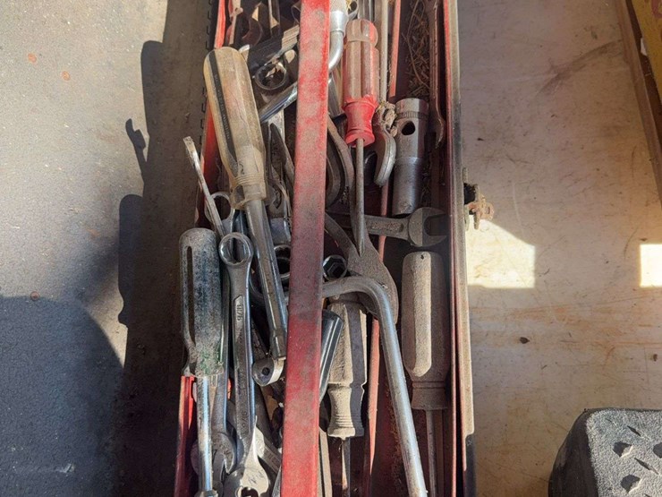 metal-toolbox-with-tools,-nut-drivers,-wrenches-mostly-standard,-and-misc.-image-2