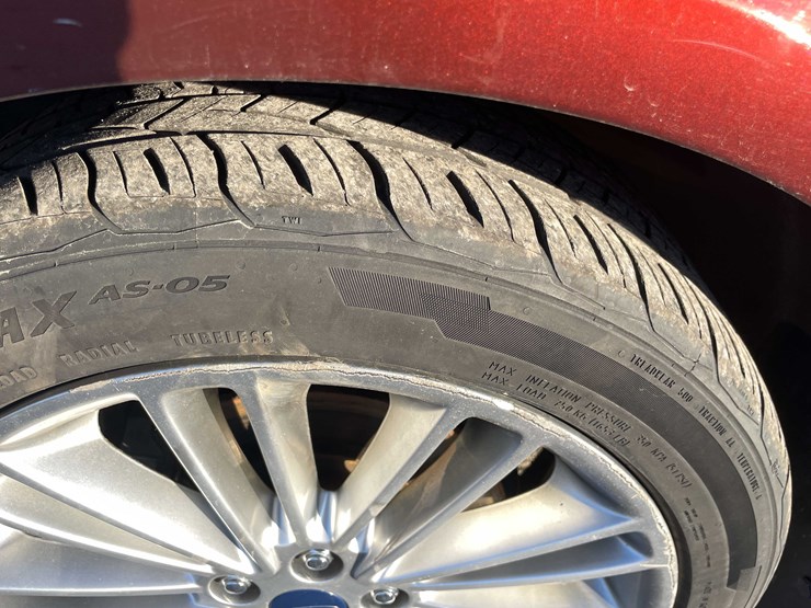 #1388-•-2015-ford-fusion-(has-wi-title)-(of)-image-9