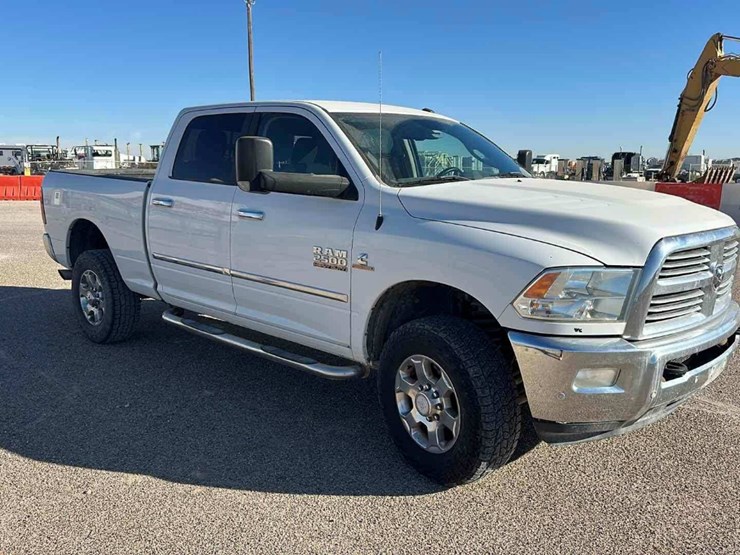 dodge-ram-2500-image-2