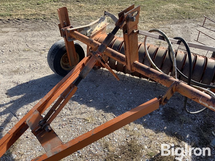 a&l-2010-hay-fluffer-image-12