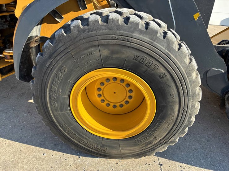 #122215-•-2019-jd-524l-#1dw524lzekf700961-image-48