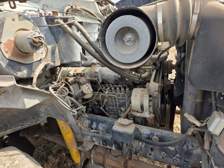 1987-ford-f700-image-3