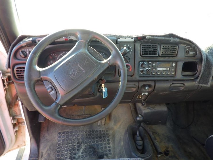 2001-dodge-ram-2500-image-7