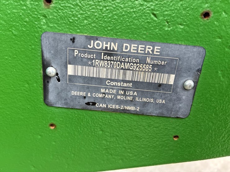 john-deere-8rt-370-image-2