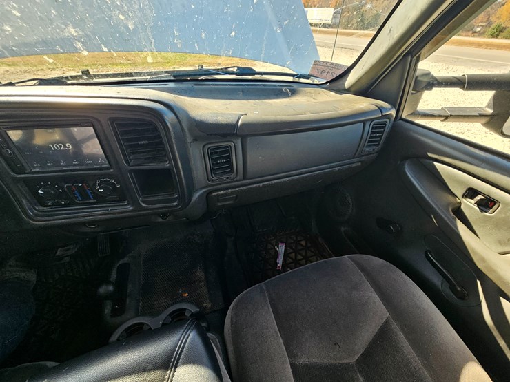 chevrolet-silverado-3500-image-42