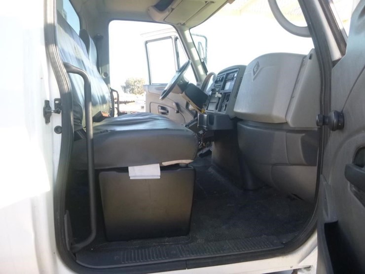 international-durastar-4300-image-19