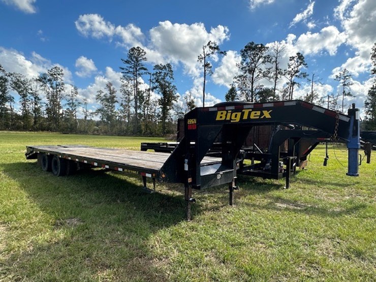 2023-big-tex-25'-gooseneck-image-2