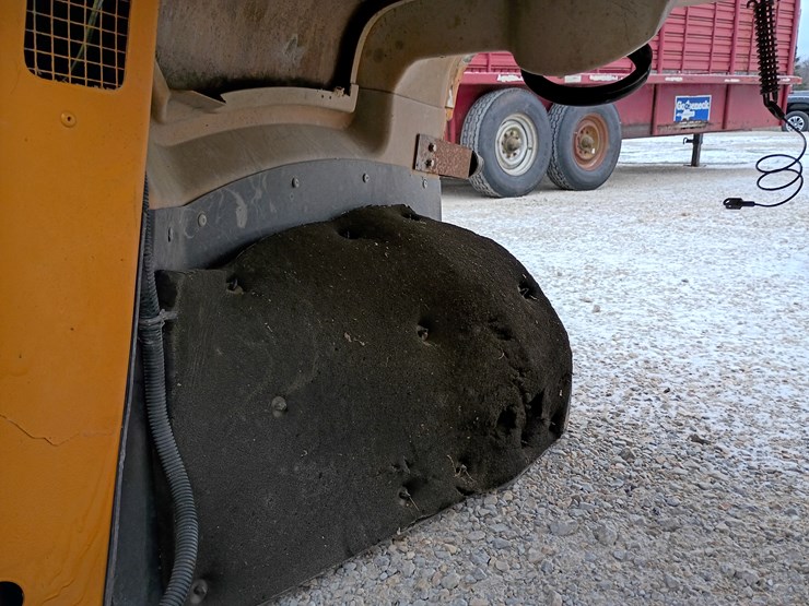 international-4900-image-11