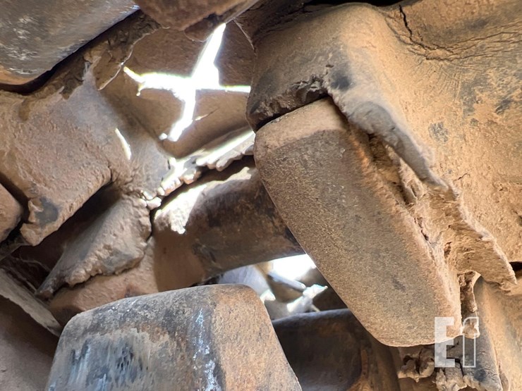 caterpillar-305e2-cr-image-12