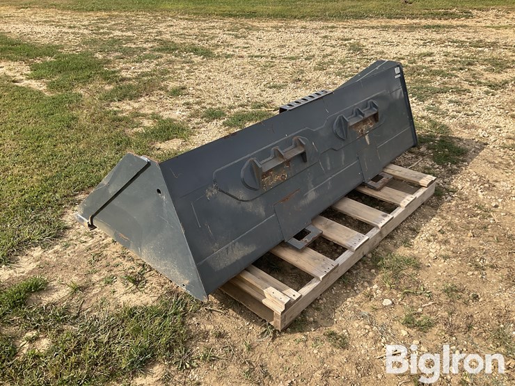 84"-27-cu-ft-material-bucket-image-7