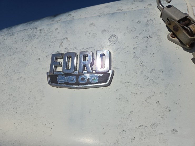 ford-9000-image-32