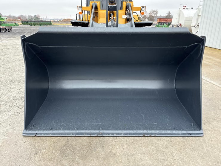 john-deere-624-image-14