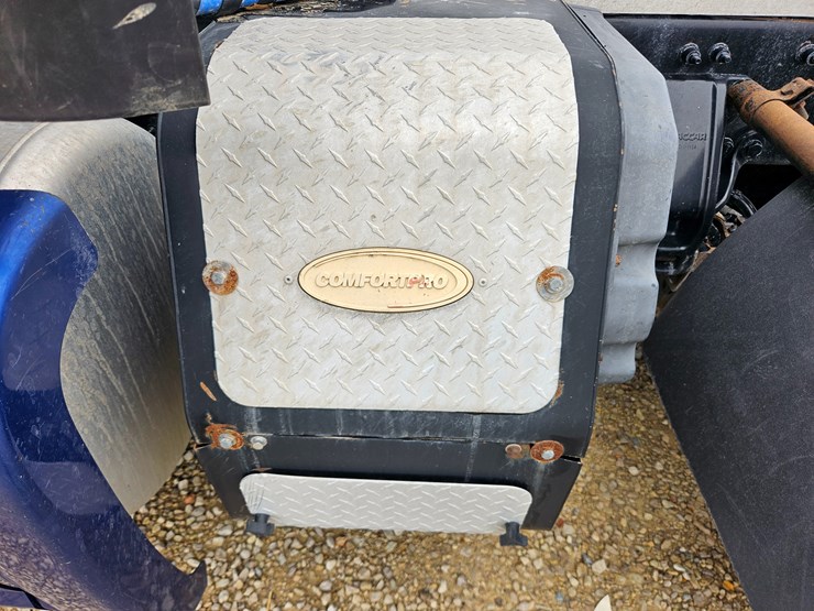 peterbilt-579-image-101