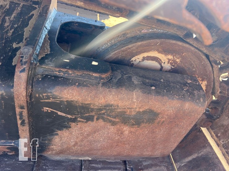 caterpillar-326fl-image-24