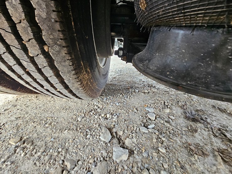 2025-landoll-440-image-48