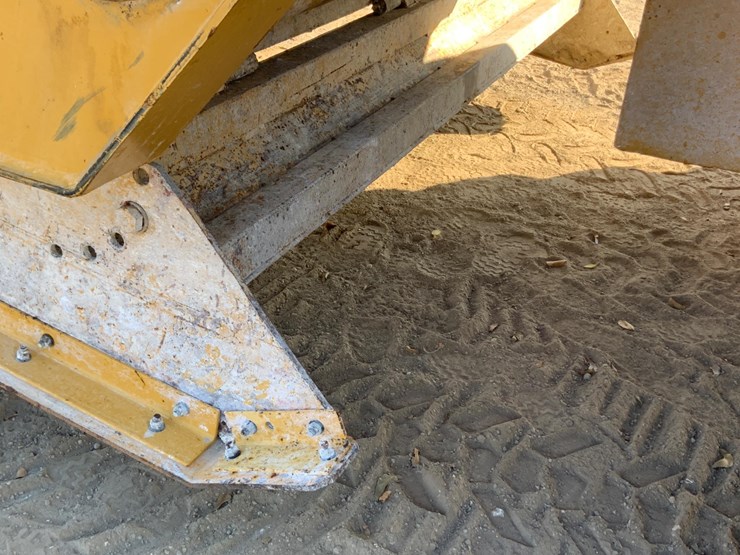 2004-caterpillar-rm-250c-image-13