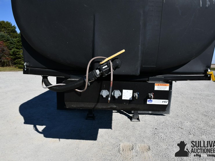 2022-j-d-skiles-pit-stop-tri/a-sprayer-trailer-image-12